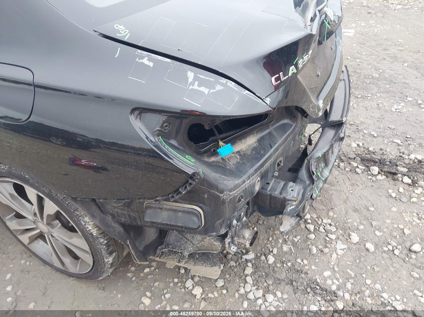 MERCEDES-BENZ CLA 250 - zdjęcie 18