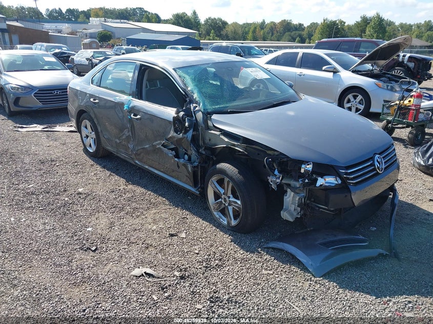 Vin: 1vwbs7a38ec116005, lot: 46760008, volkswagen passat 1.8t se 20141