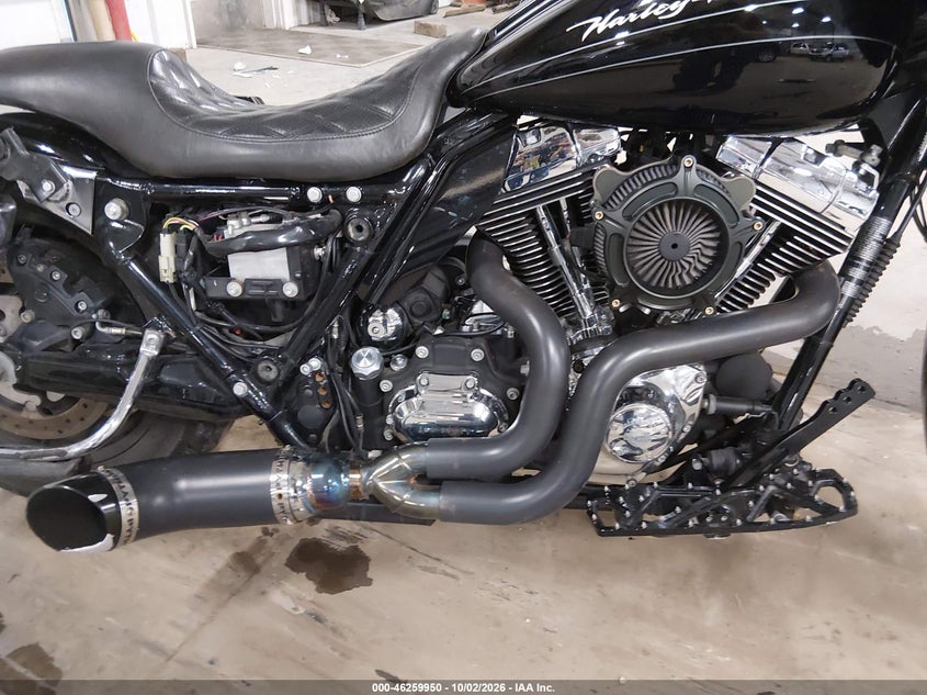 HARLEY-DAVIDSON FLTRX 2011