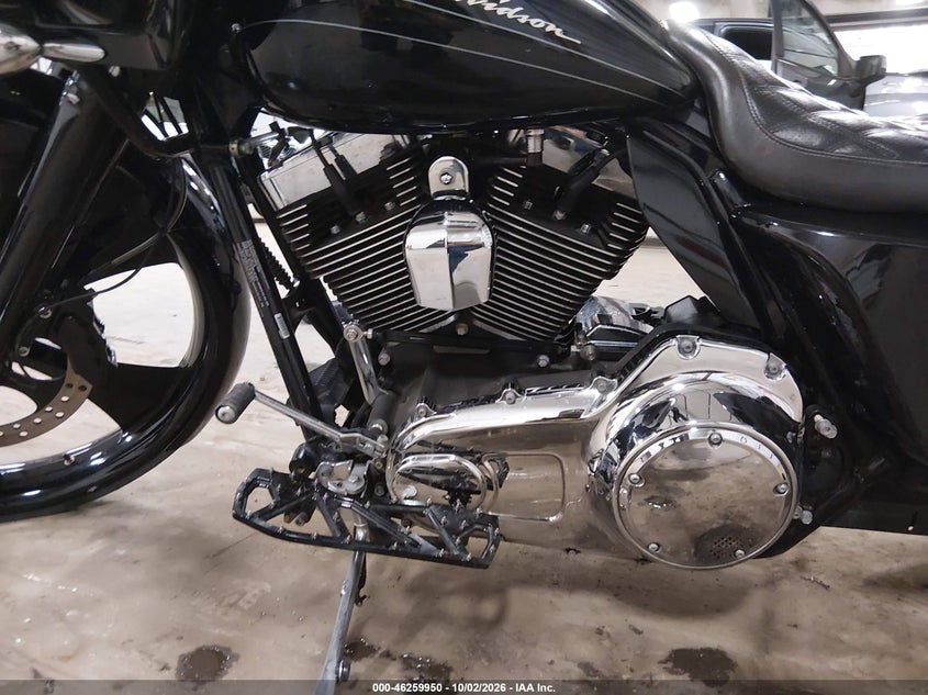 HARLEY-DAVIDSON FLTRX 2011