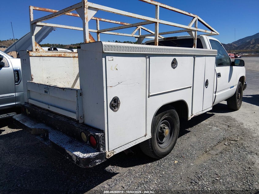 CHEVROLET C3500 CHASSIS 1999 VIN 1GBGC34R4XF050802