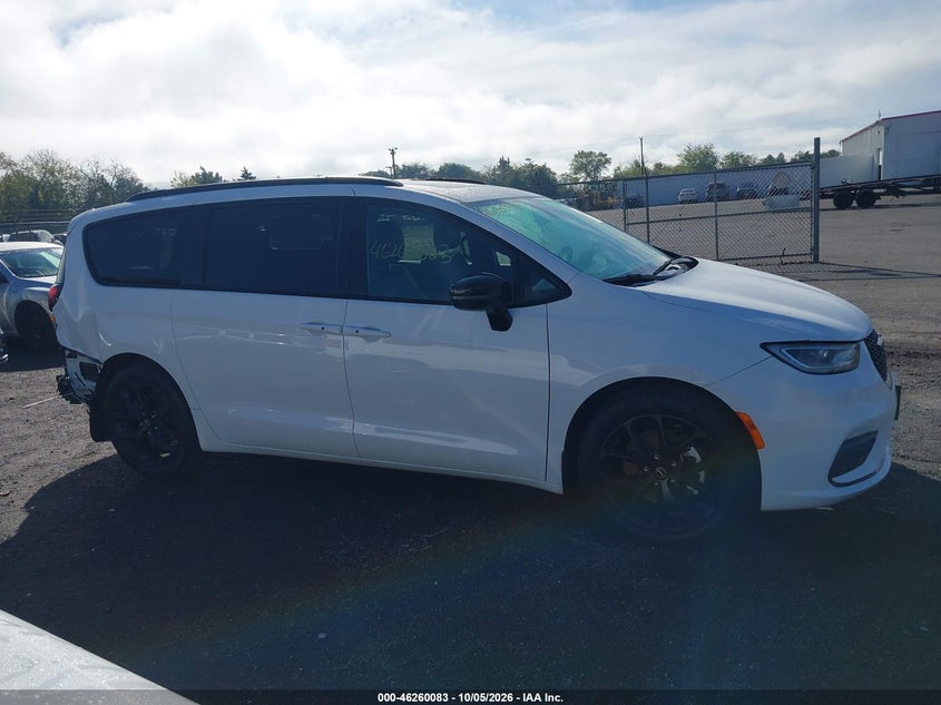 CHRYSLER PACIFICA - zdjęcie 13