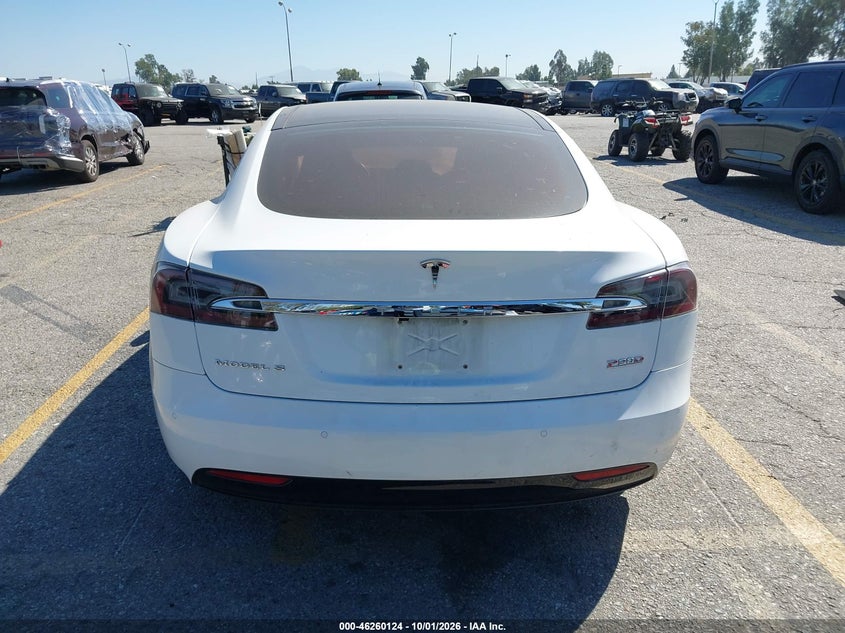 TESLA MODEL S - zdjęcie 16