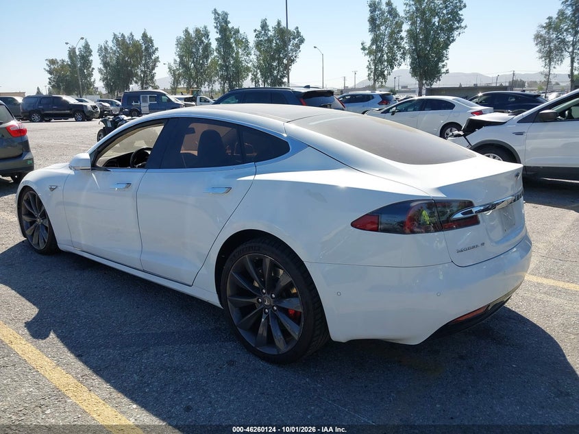 TESLA MODEL S - zdjęcie 3