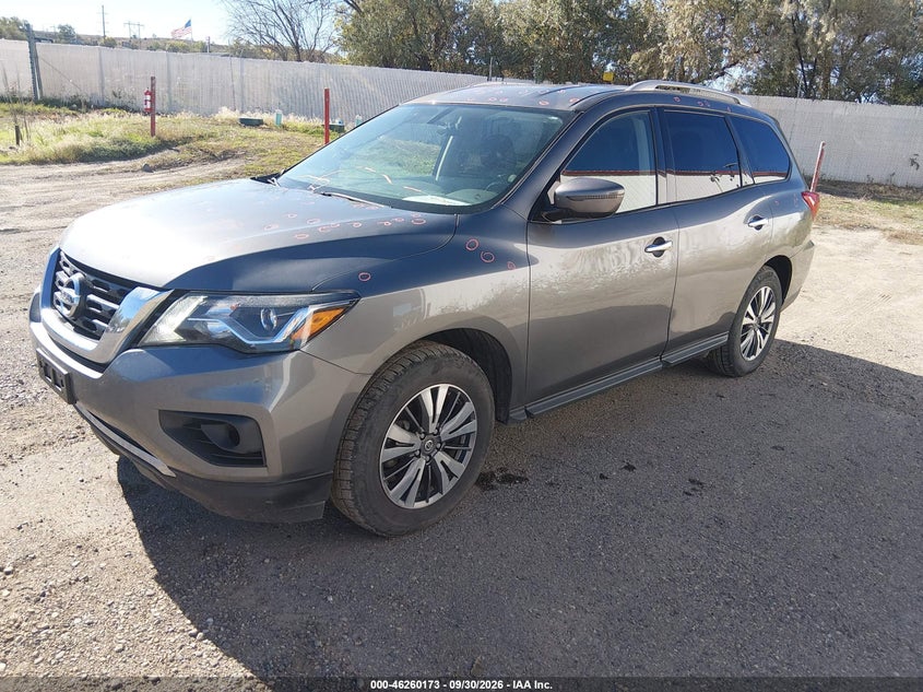 2020 Nissan Pathfinder S 4Wd, Normal Wear & Tear, IAAI, VIN 5N1DR2AM0LC627493 — photo 2