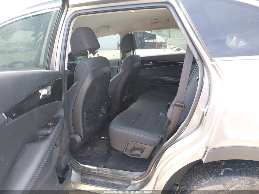 KIA SORENTO 2017 VIN 5XYPGDA37HG324529
