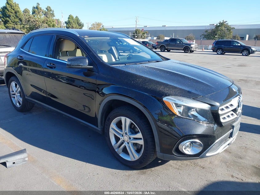 MERCEDES-BENZ GLA 250 - zdjęcie 1