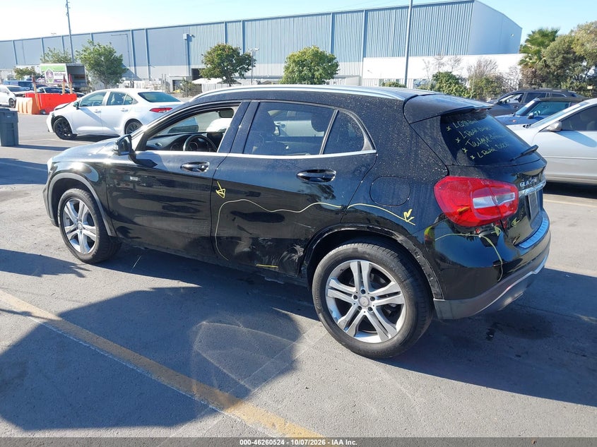 MERCEDES-BENZ GLA 250 - zdjęcie 3