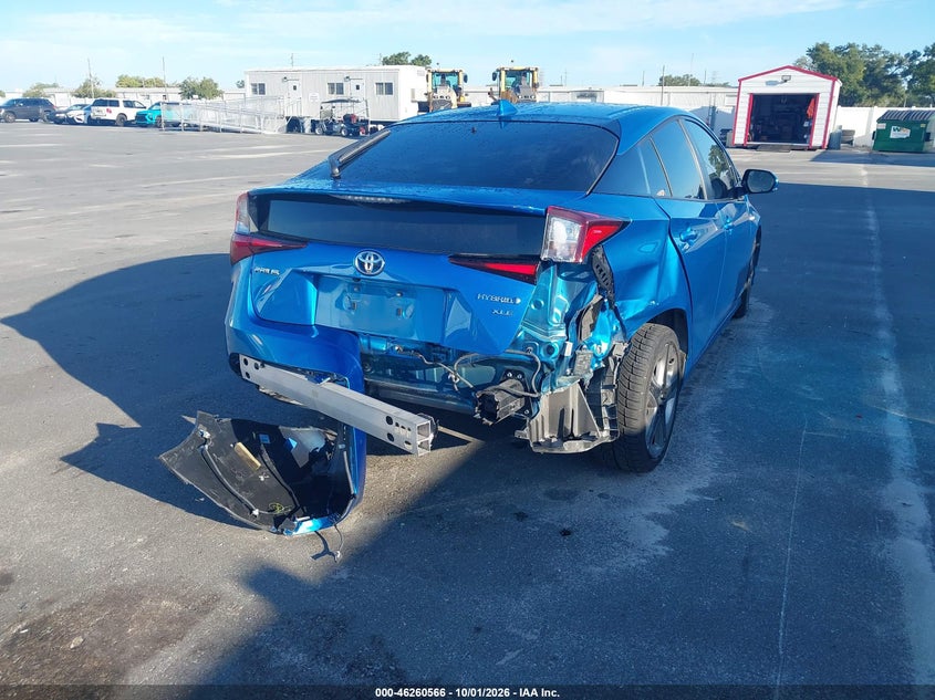 TOYOTA PRIUS - zdjęcie 4