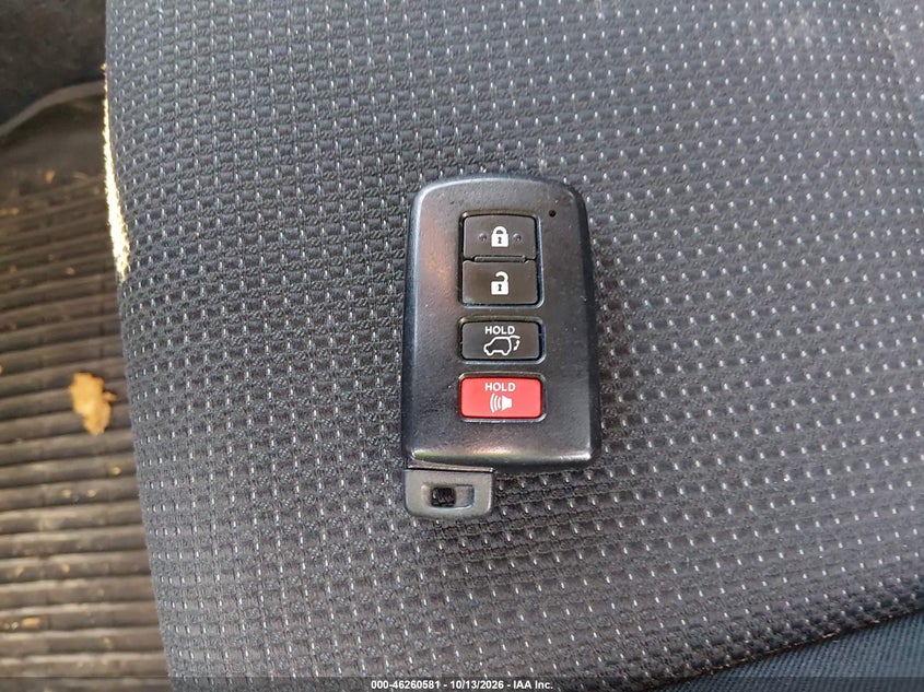 TOYOTA RAV4 - zdjęcie 11
