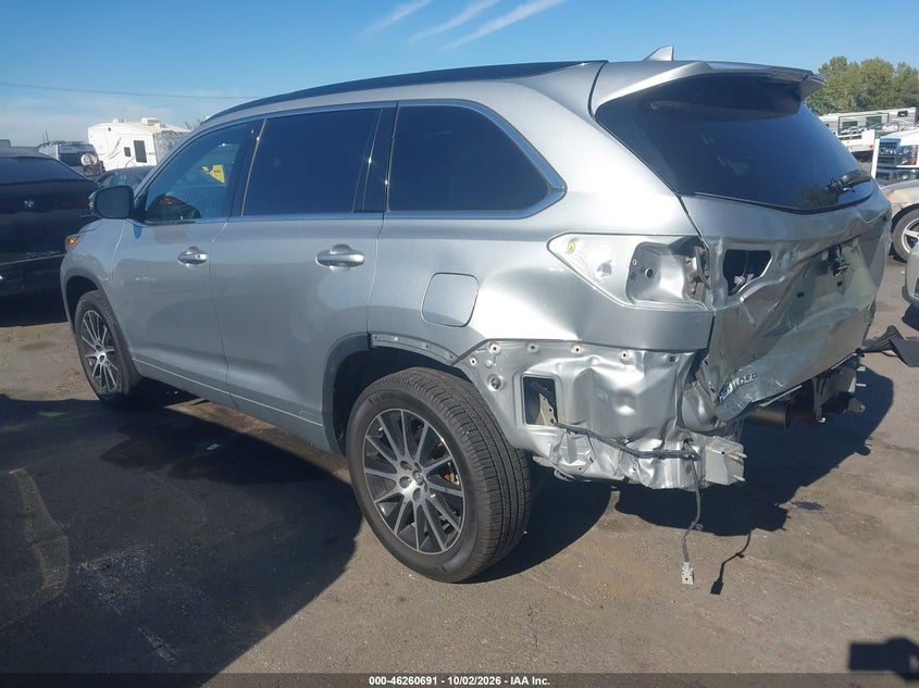 TOYOTA HIGHLANDER - zdjęcie 3