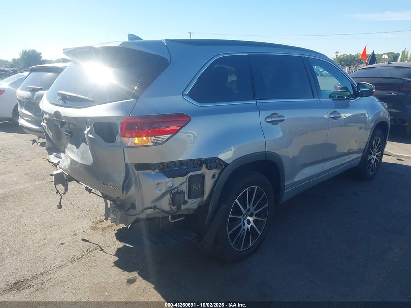 TOYOTA HIGHLANDER - zdjęcie 4