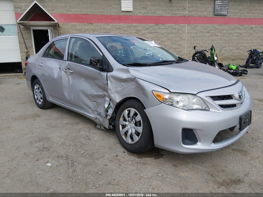 Vin: 2t1bu4ee8cc857007, lot: 46761000, toyota corolla l 20121