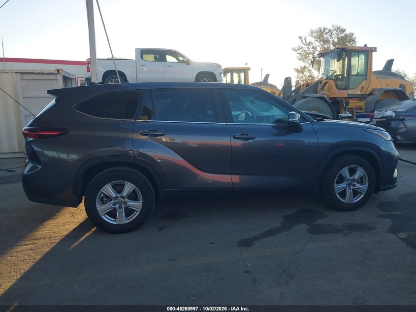TOYOTA HIGHLANDER - zdjęcie 14