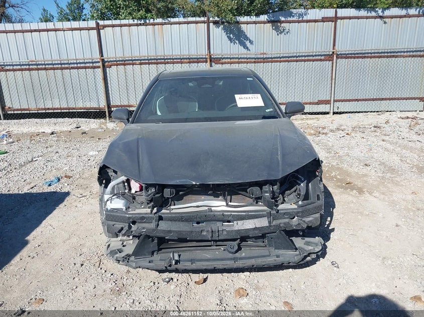 TOYOTA CAMRY - zdjęcie 13