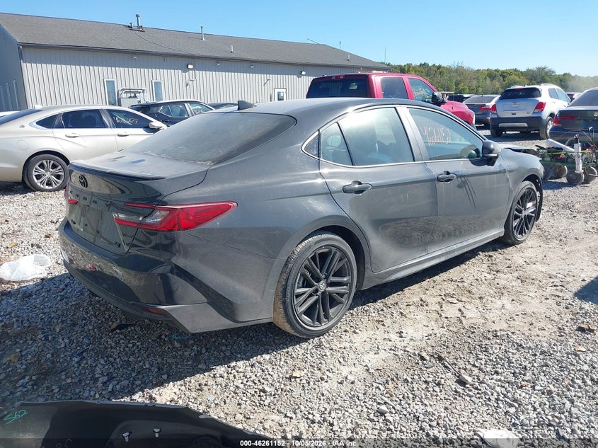 TOYOTA CAMRY - zdjęcie 4