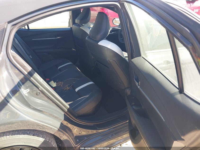 TOYOTA CAMRY - zdjęcie 8