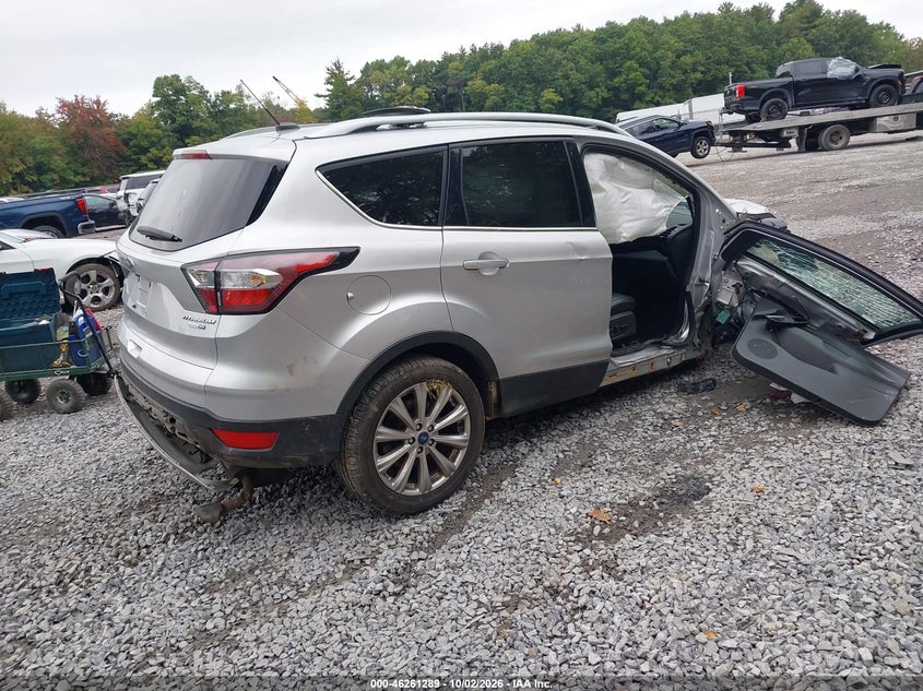 Vin: 1fmcu9jd0huc58106, lot: 46761358, ford escape titanium 20174