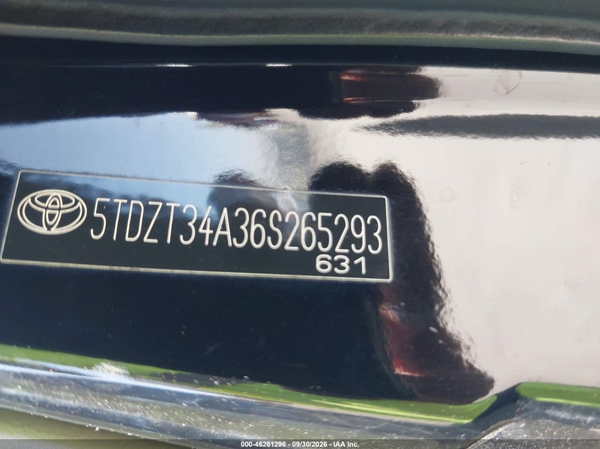 2006 TOYOTA SEQUOIA SR5 V8 · Фото 9