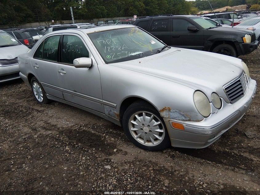 2001 MERCEDES-BENZ E 320 4M