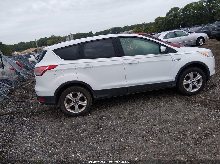 Vin: 1fmcu9gx4fuc33580, lot: 46761749, ford escape se 20154