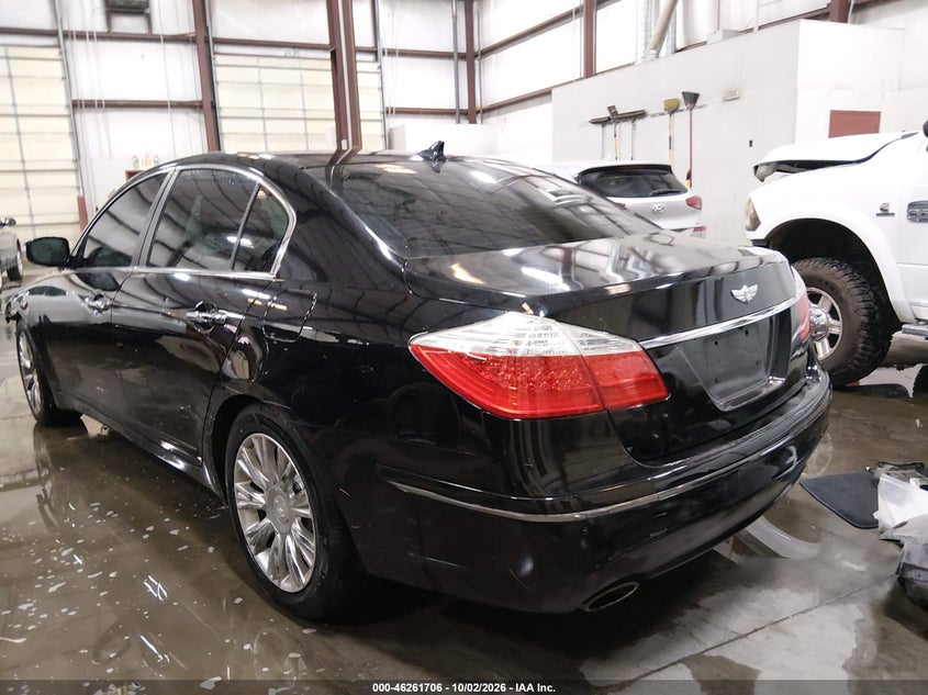 2009 HYUNDAI GENESIS 3.8 · Фото 3