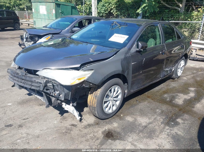 TOYOTA CAMRY - zdjęcie 2
