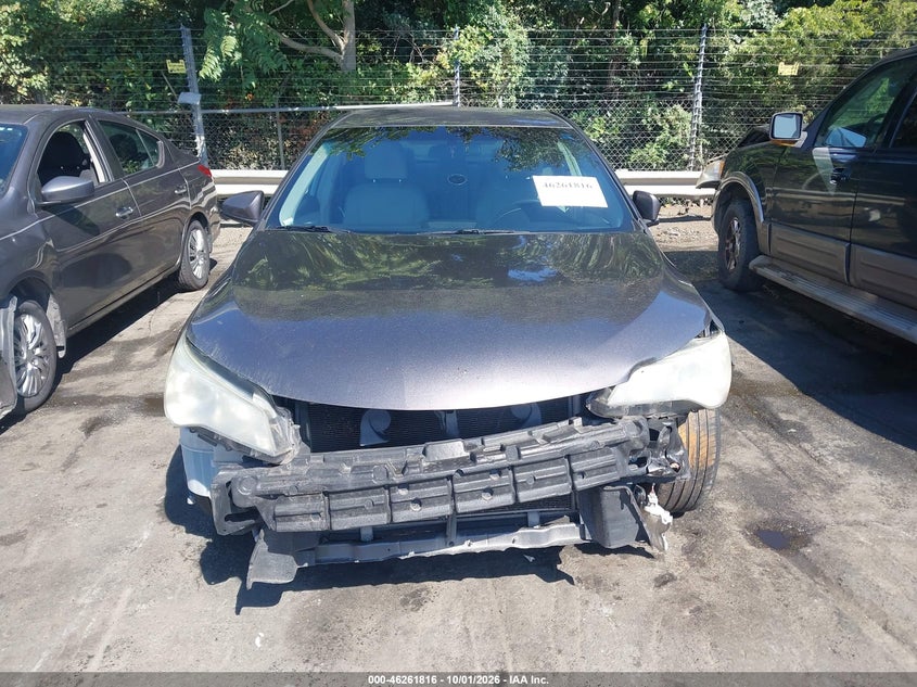 TOYOTA CAMRY - zdjęcie 6