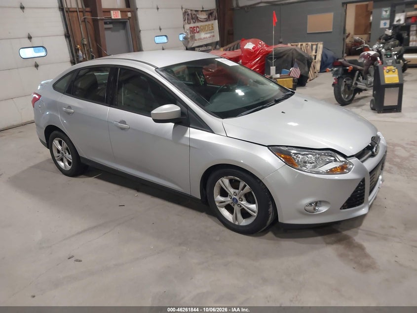 Vin: 1fahp3f2xcl351693, lot: 46761912, ford focus se 20121