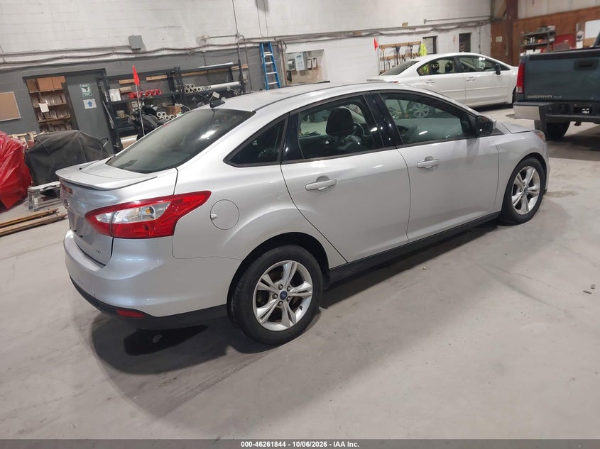 Vin: 1fahp3f2xcl351693, lot: 46761912, ford focus se 20124