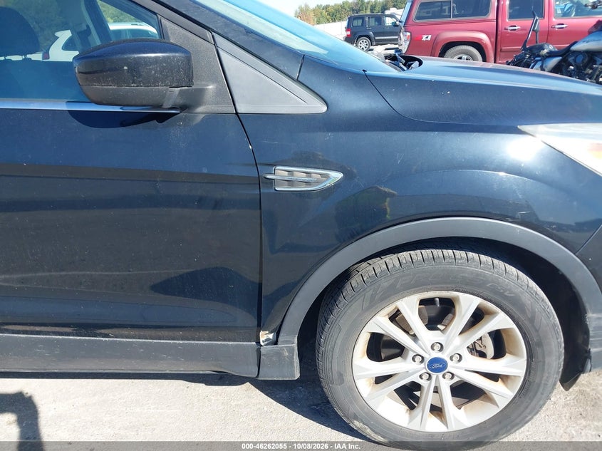 2017 FORD ESCAPE SE · Фото 6