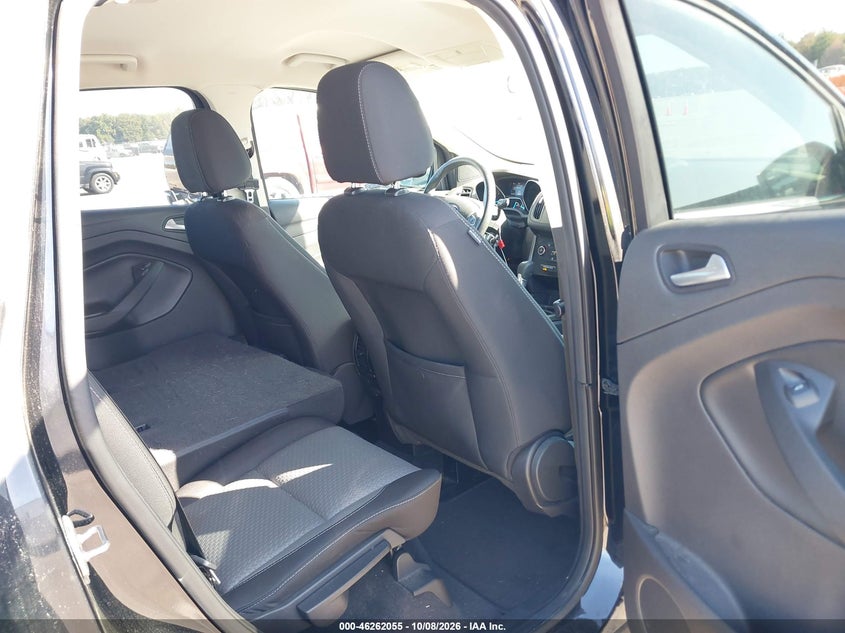 2017 FORD ESCAPE SE · Фото 8