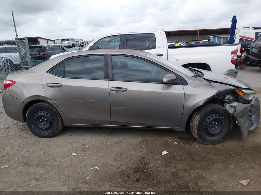 2015 TOYOTA COROLLA LE · Фото 13