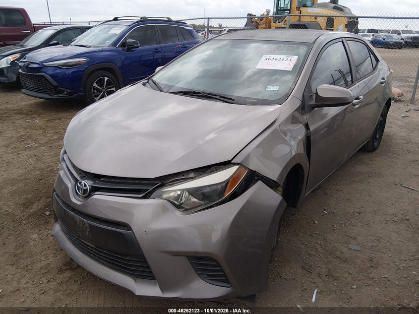 2015 TOYOTA COROLLA LE · Фото 2