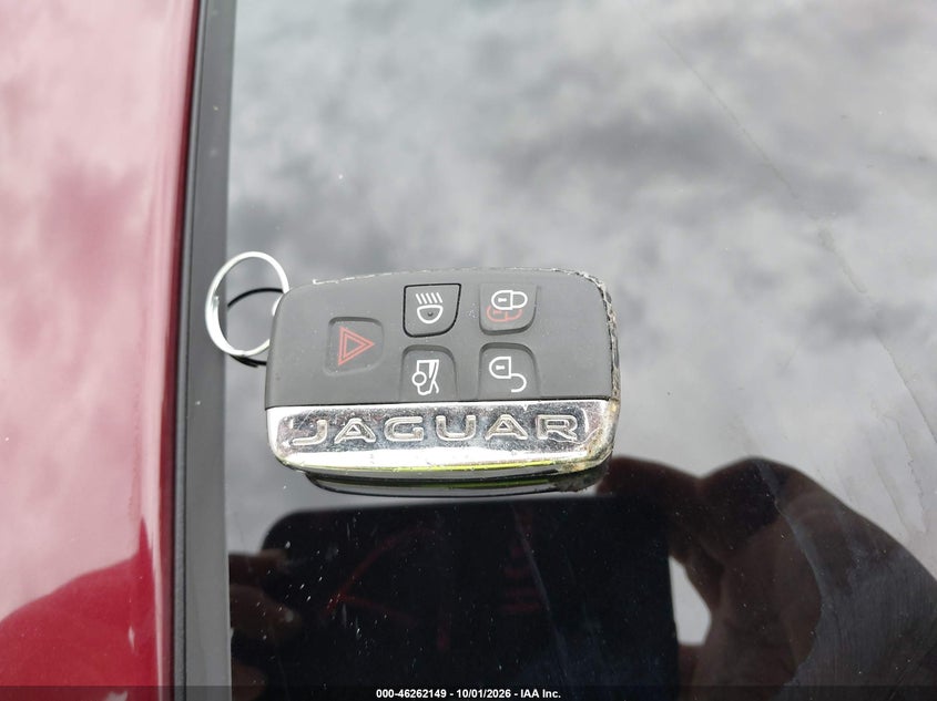 JAGUAR XE - zdjęcie 11