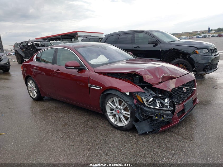 JAGUAR XE - zdjęcie 13