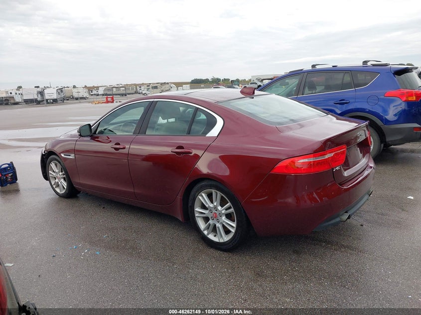 JAGUAR XE - zdjęcie 14