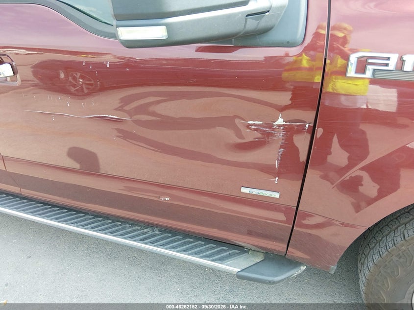 2015 FORD F-150 XLT · Фото 17