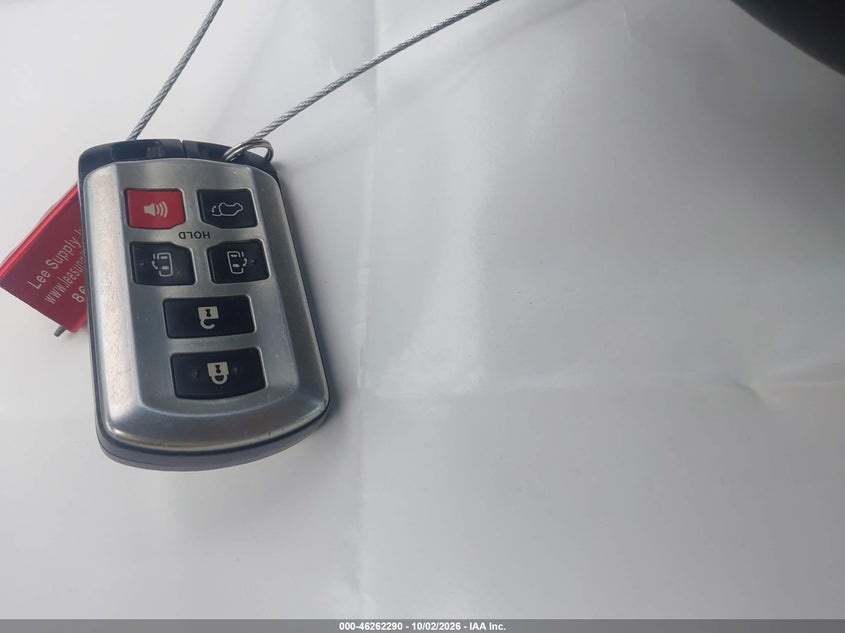 TOYOTA SIENNA - zdjęcie 11