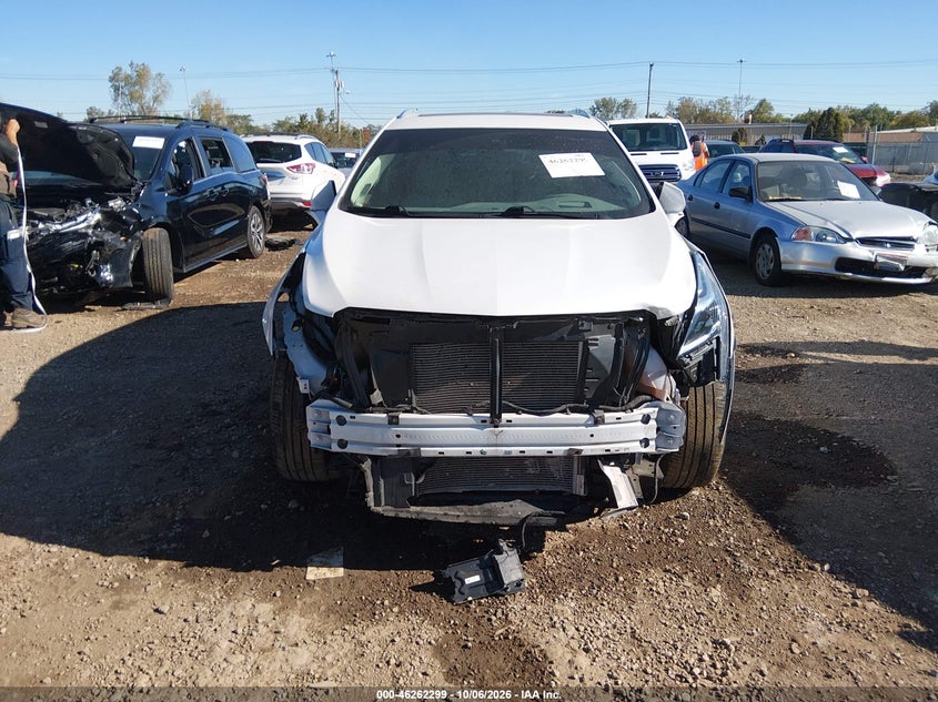 CADILLAC XT5 - zdjęcie 13