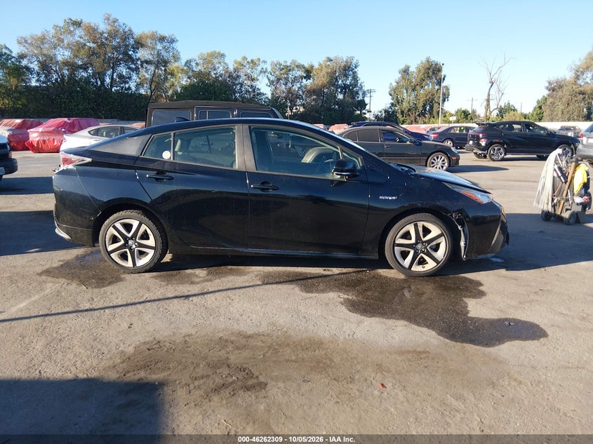 TOYOTA PRIUS - zdjęcie 13