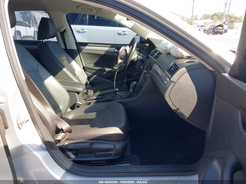 VOLKSWAGEN PASSAT 2015 VIN 1VWAT7A39FC052325