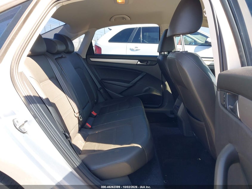 VOLKSWAGEN PASSAT 2015 VIN 1VWAT7A39FC052325