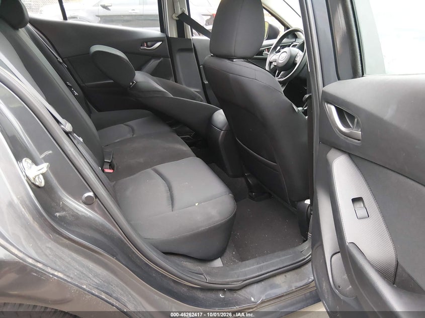 MAZDA MAZDA3 - zdjęcie 8