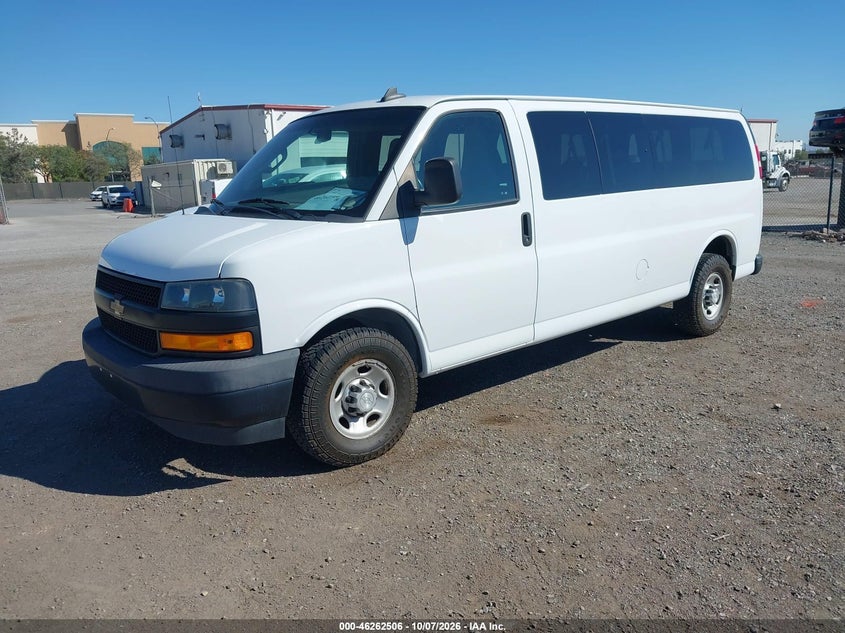 2019 CHEVROLET EXPRESS 3500 LS · Фото 2