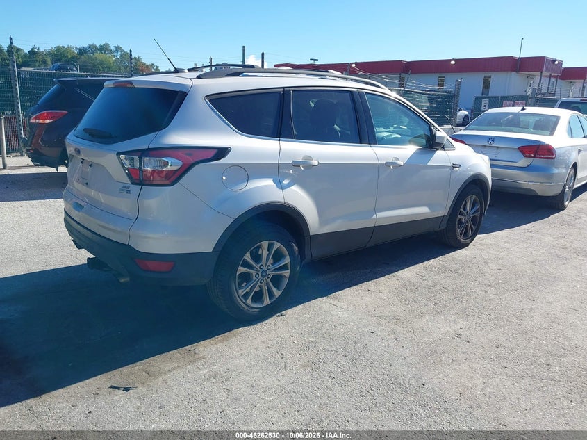 2017 FORD ESCAPE SE · Фото 4