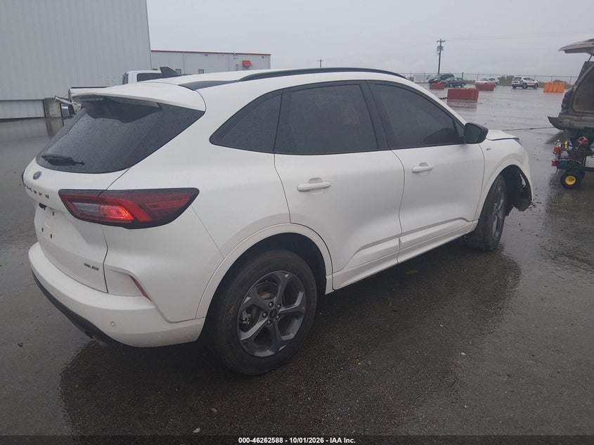 Vin: 1fmcu9mn1pub03390, lot: 46762657, ford escape st-line 20234