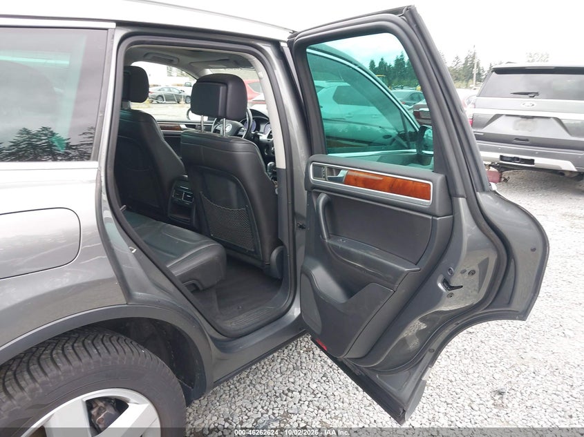 Фото 8 - VOLKSWAGEN TOUAREG