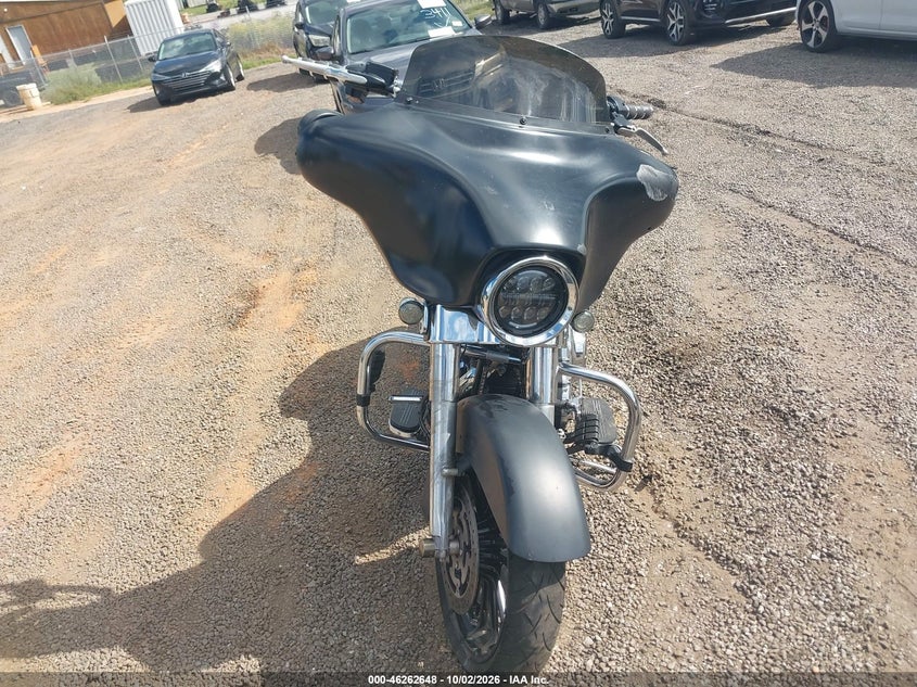 HARLEY-DAVIDSON FLHX 2013