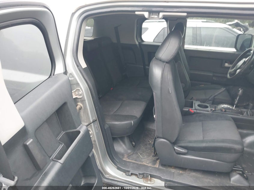 TOYOTA FJ CRUISER 2010 VIN JTEBU4BF7AK087578